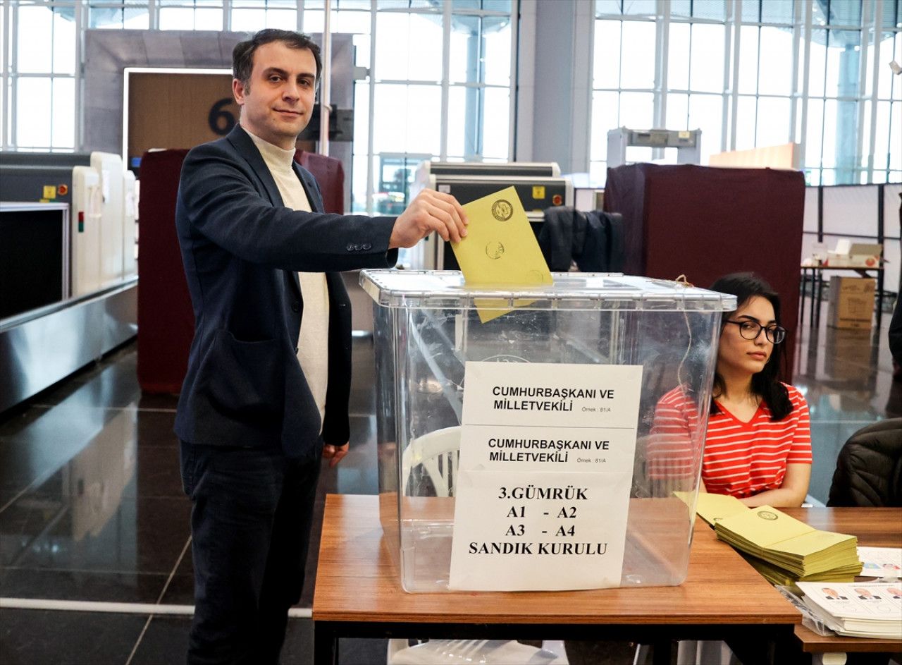 Ballot boxes were set up at Istanbul Airport